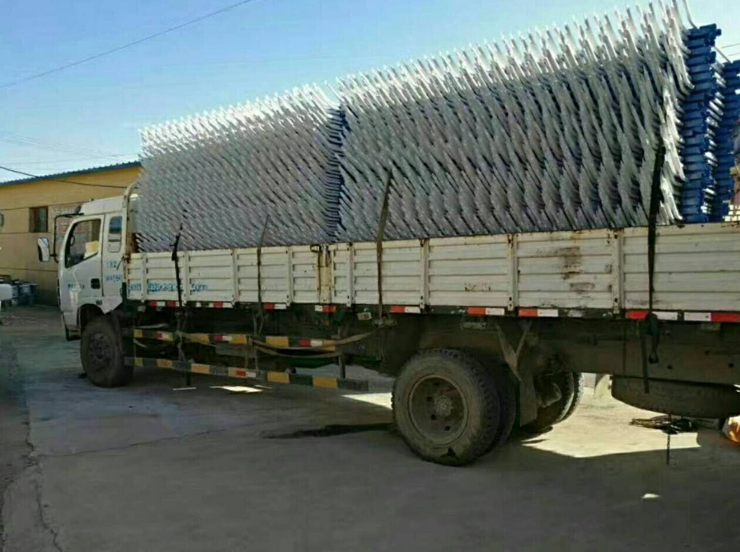 呼市鐵藝護(hù)欄 呼市鐵藝護(hù)欄